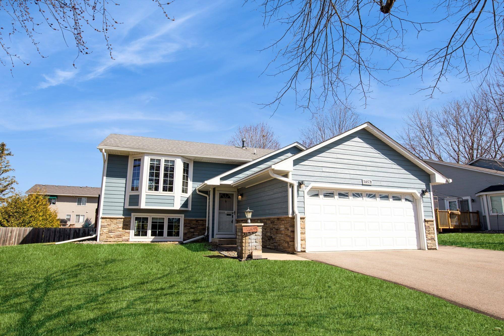 Rosemount, MN 55068,3853 155th ST W