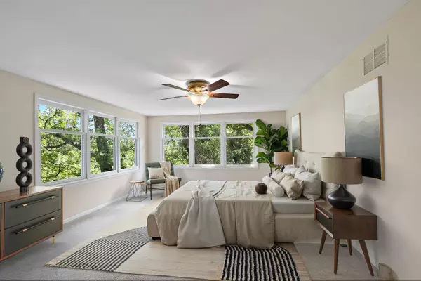 Bloomington, MN 55420,10325 10th Avenue CIR S