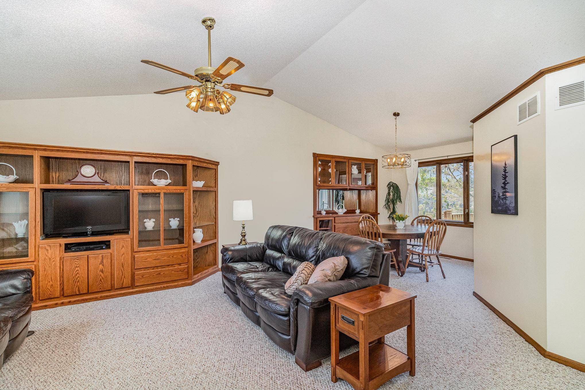 Cottage Grove, MN 55016,8212 Jewel AVE S