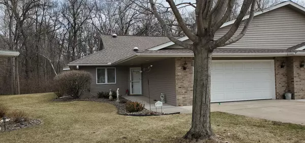 700 Victoria CT, Stillwater, MN 55082