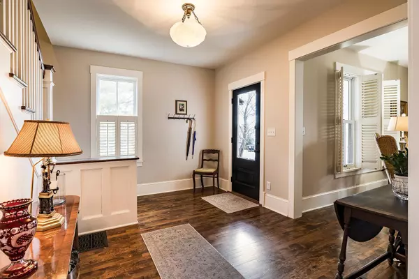 Excelsior, MN 55331,243 3rd ST