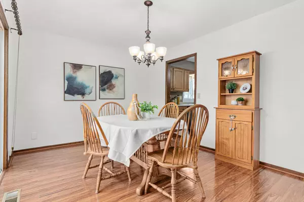 Cottage Grove, MN 55016,8951 Jasmine LN S