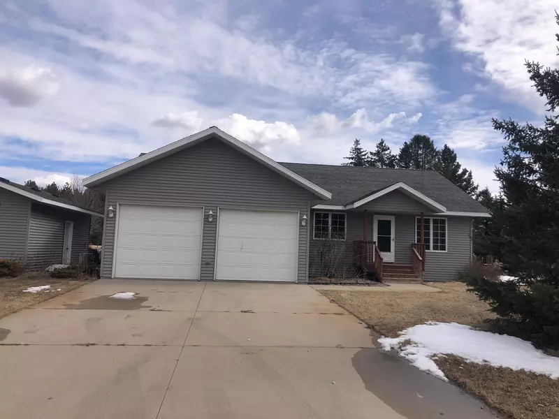 1402 SE 6th St, Wadena, MN 56482