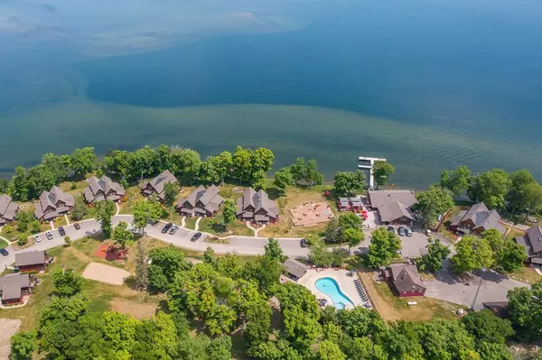 Walker, MN 56484,6946 Beach View LN NW #210-2