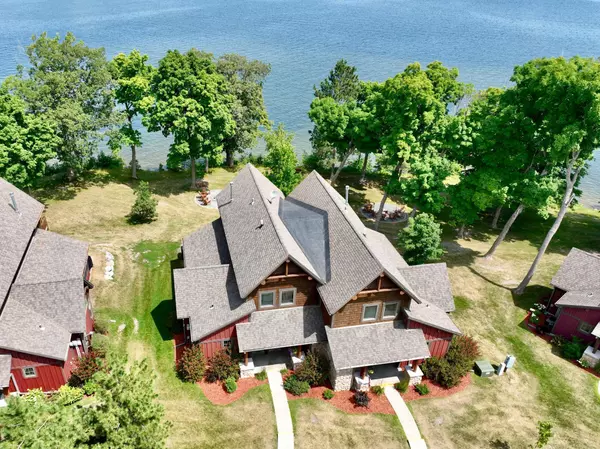 Walker, MN 56484,6946 Beach View LN NW #210-2&3