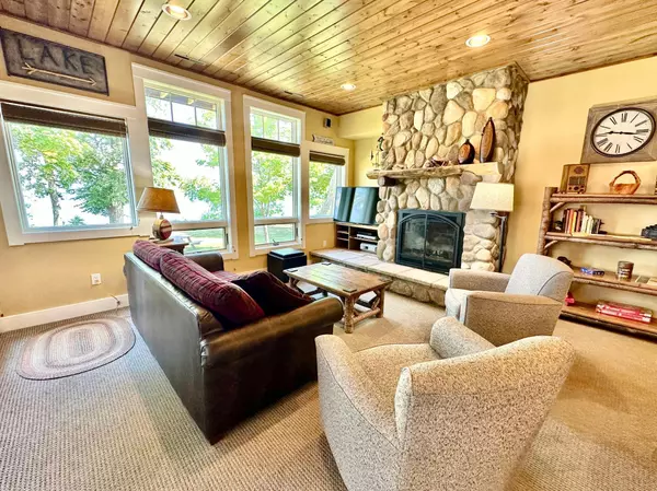 Walker, MN 56484,6946 Beach View LN NW #210-2&3