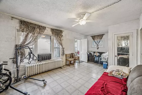 Minneapolis, MN 55411,1218 Penn AVE N