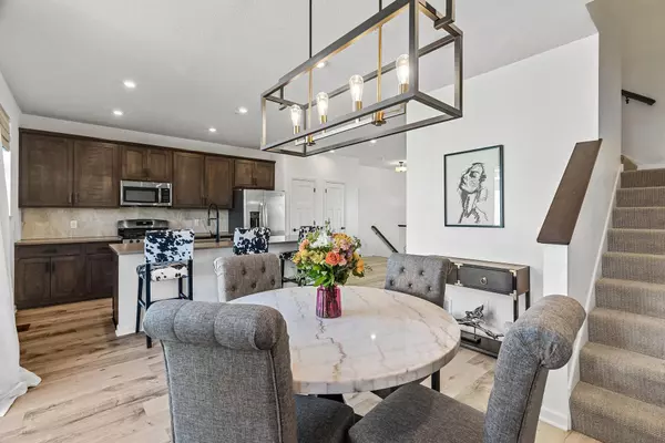 North Saint Paul, MN 55109,2324 Gateway Curve