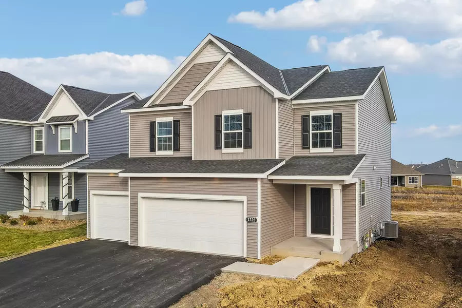 19347 Clearwater CT, Farmington, MN 55024