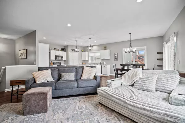 Owatonna, MN 55060,340 Hickory LN NE