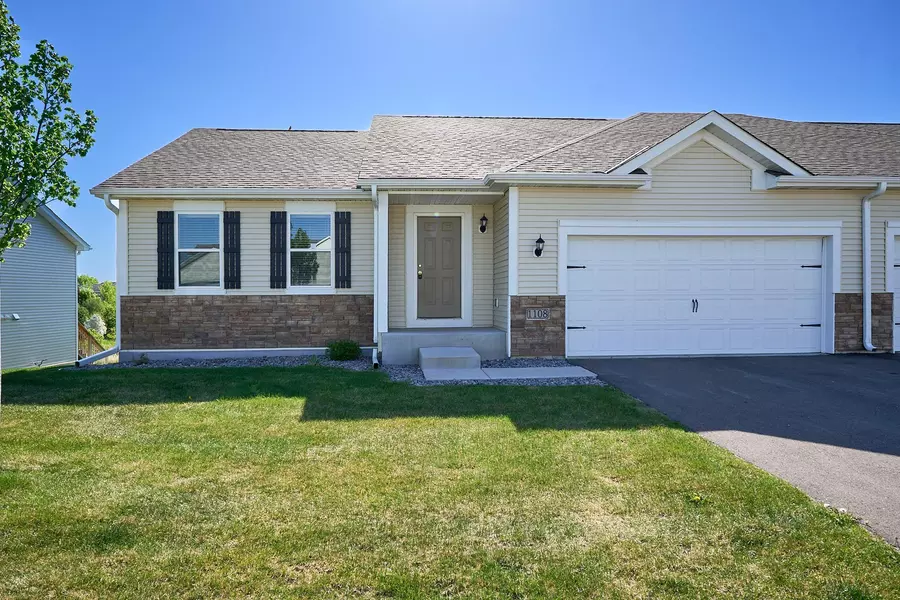 1108 Natalie AVE, Montrose, MN 55363