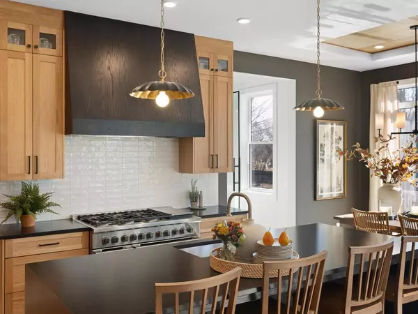 Eden Prairie, MN 55344,16700 S Manor RD