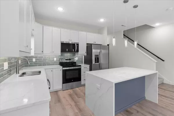 New Richmond, WI 54017,425 W 8th ST #20