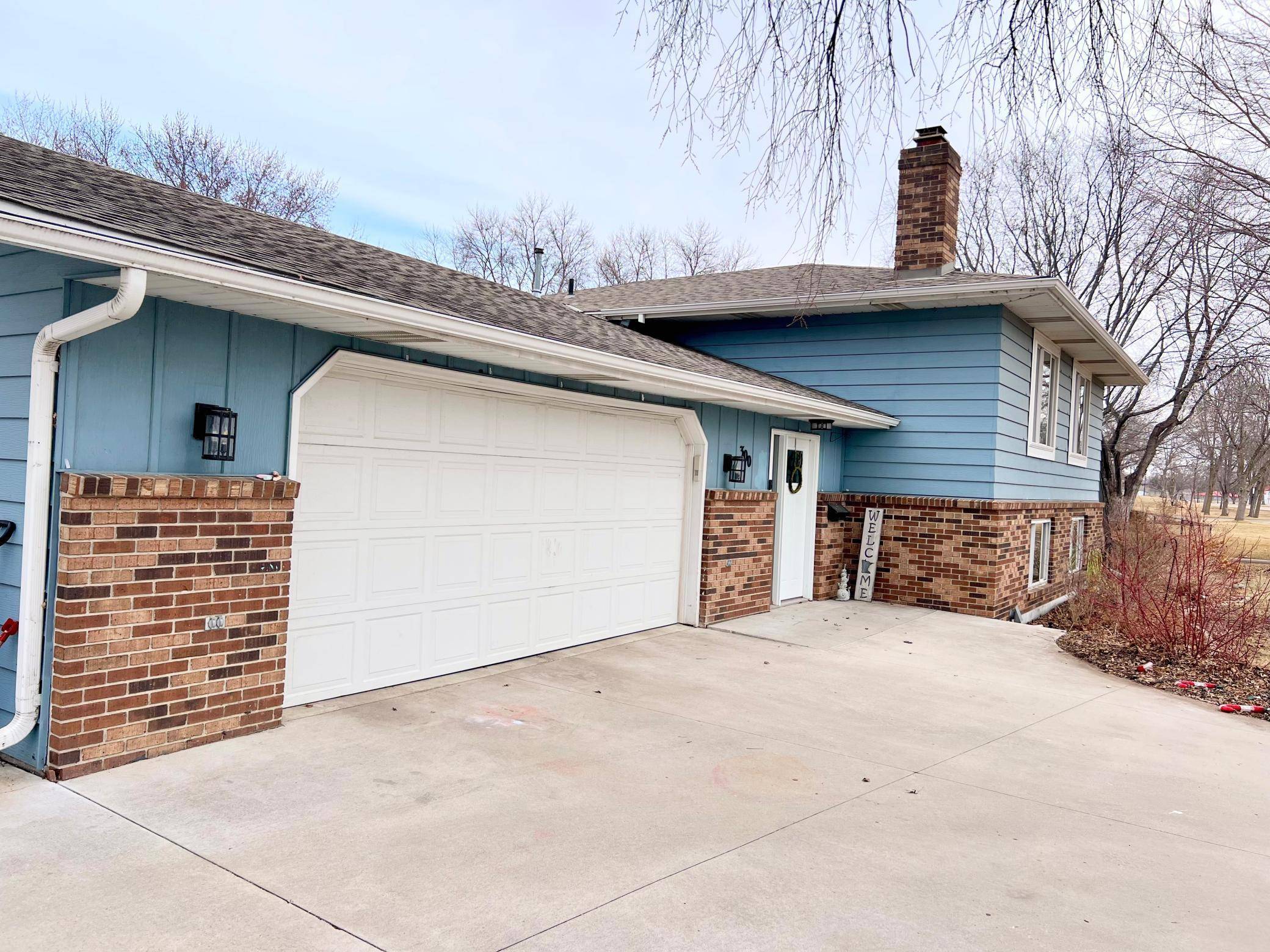 Detroit Lakes, MN 56501,300 N Shore DR