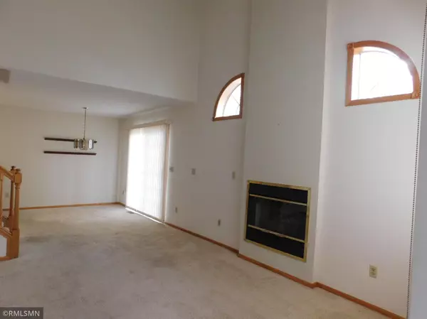 Roseville, MN 55113,538 Lovell AVE #8