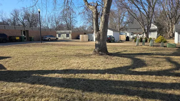 Marshall, MN 56258,407 W Saratoga ST