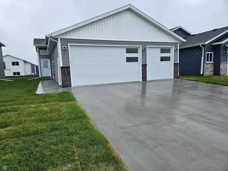 6620 Joseph ST, Horace, ND 58047