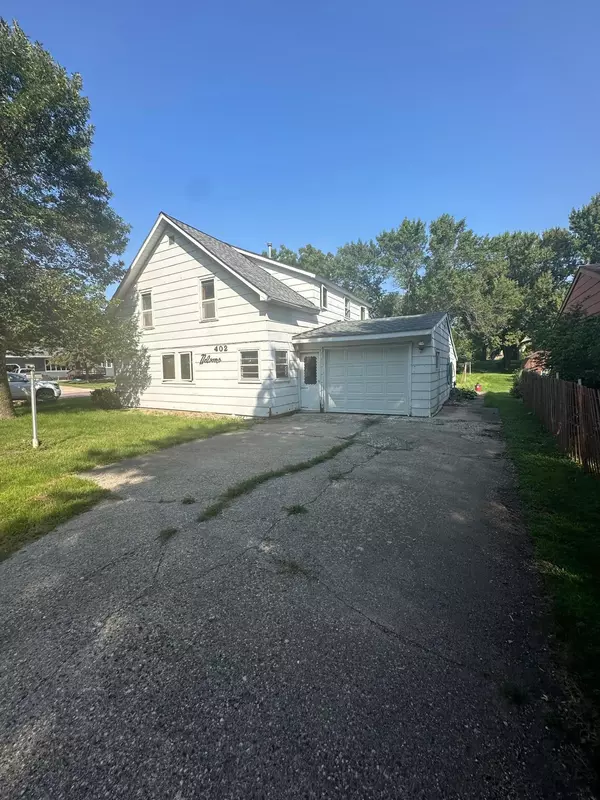 Mountain Lake, MN 56159,402 5th AVE