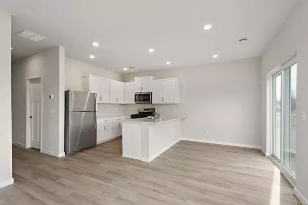 Clear Lake, MN 55319,8383 Cherry ST