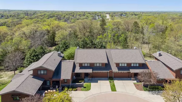 Eagan, MN 55123,1182 Lexington Ridge CT