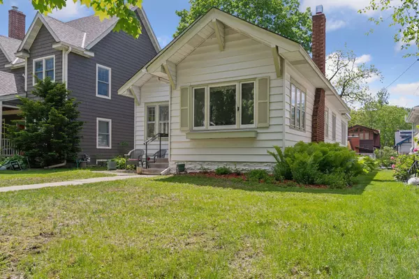 Minneapolis, MN 55410,5236 Vincent AVE S