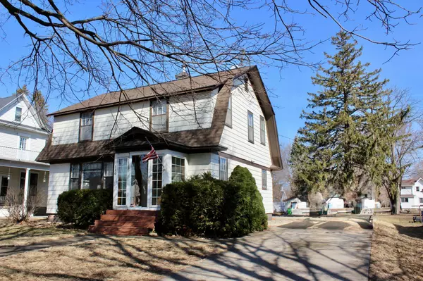 Blooming Prairie, MN 55917,110 2nd ST SW