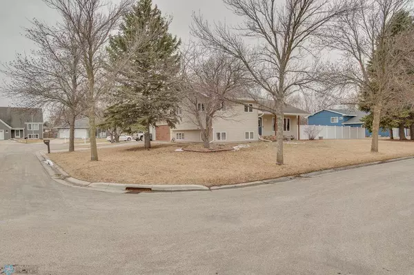 Moorhead, MN 56560,2933 Hanover AVE S