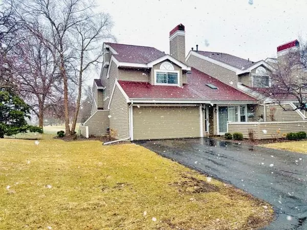 1960 Shenandoah CT #E, Plymouth, MN 55447