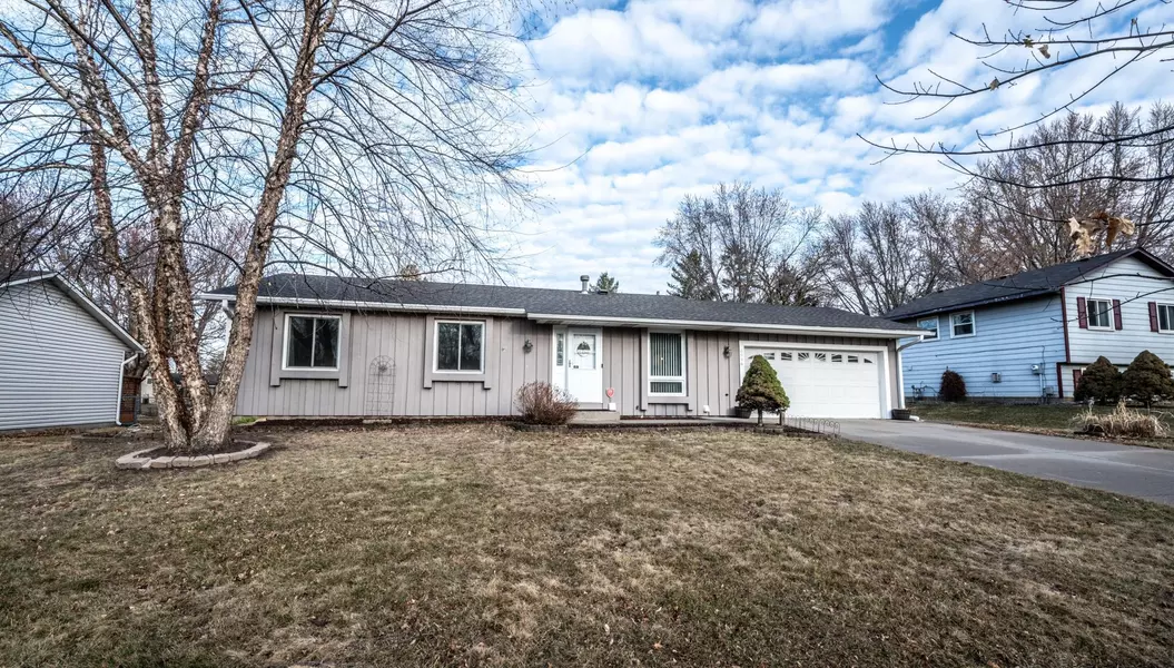 6946 Ideal AVE S, Cottage Grove, MN 55016