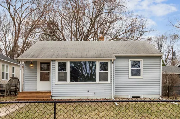 630 9th AVE NW, New Brighton, MN 55112