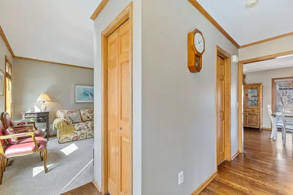 Eagan, MN 55122,1401 Horseshoe CIR