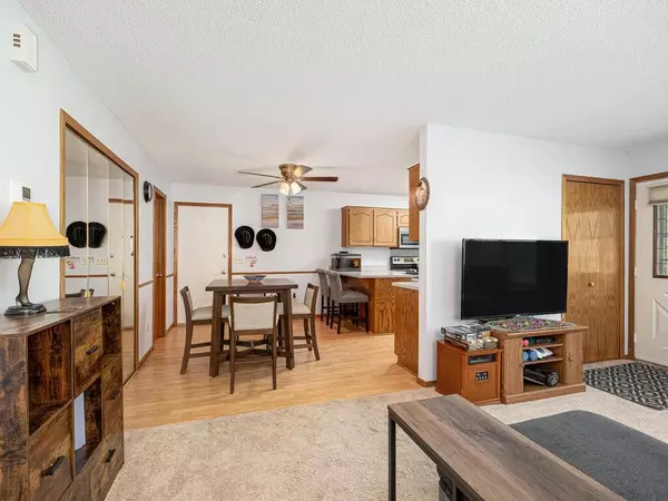 Vadnais Heights, MN 55127,4237 Centerville RD