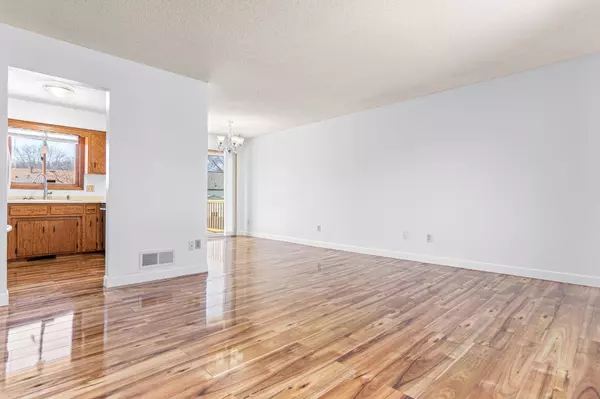 Vadnais Heights, MN 55127,3245 Marlin AVE