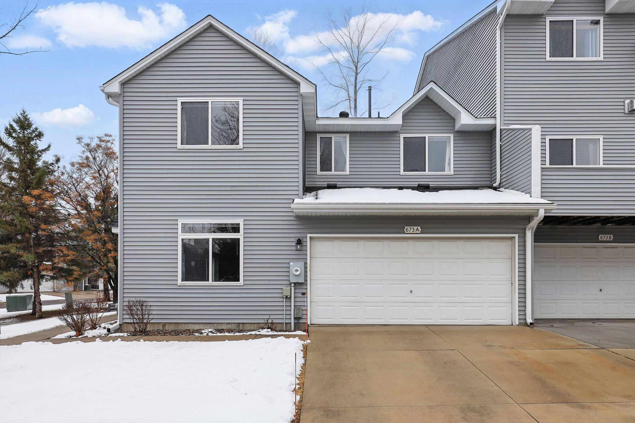 673 Kingfisher LN #A, Woodbury, MN 55125
