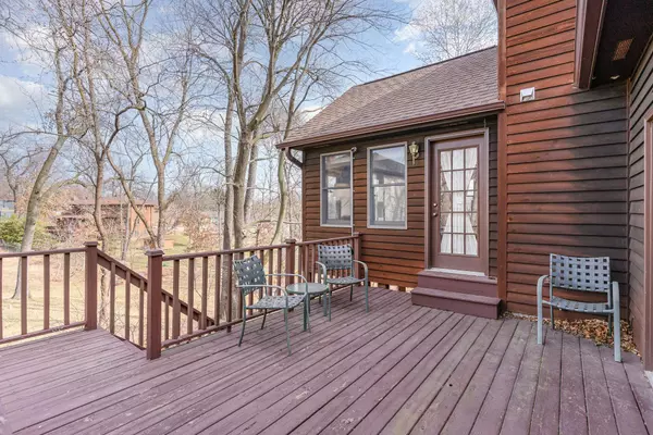Red Wing, MN 55066,2391 Clover LN
