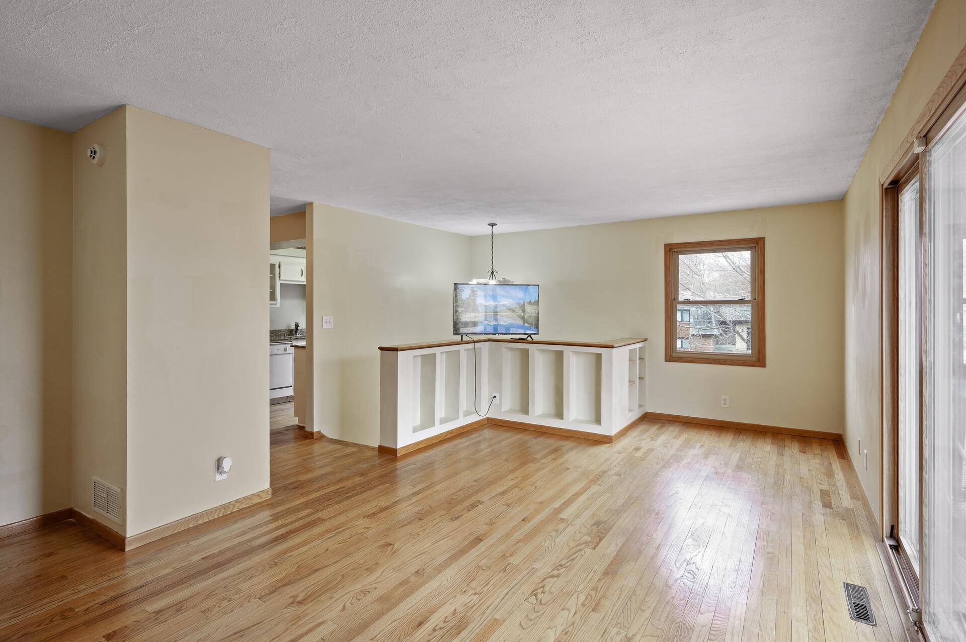 Fridley, MN 55432,132 Alden CIR NE