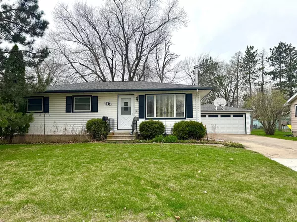 Stewartville, MN 55976,711 5th AVE SE