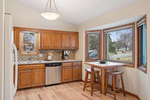 Eden Prairie, MN 55346,17953 S Shore LN W