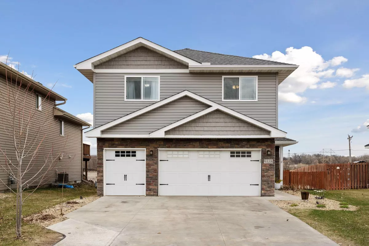 Monticello, MN 55362,9338 Golden Pond LN N