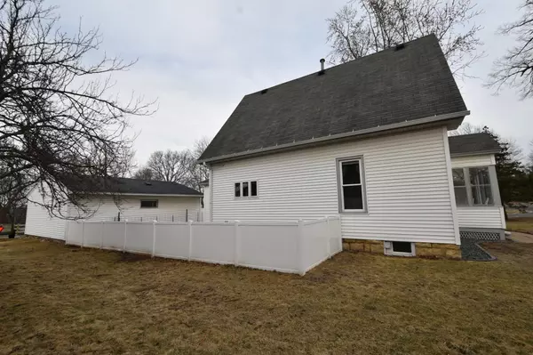 Red Wing, MN 55066,1824 W 5th ST