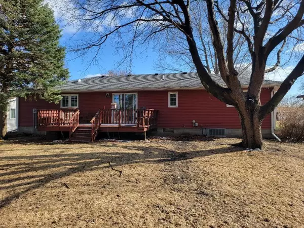 Wells, MN 56097,803 Circle DR