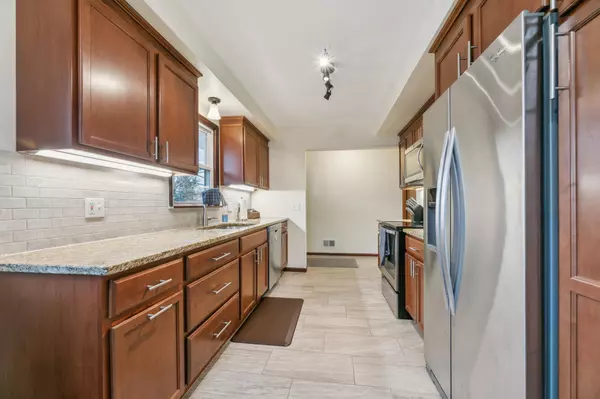 Minnetonka, MN 55345,4714 Caribou DR