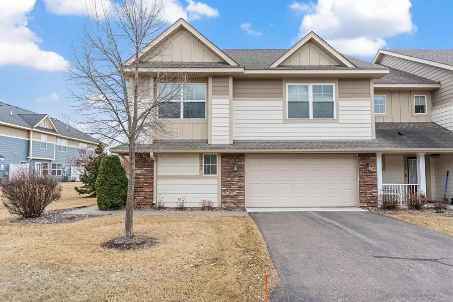 3262 Red Oak TRL, Medina, MN 55340
