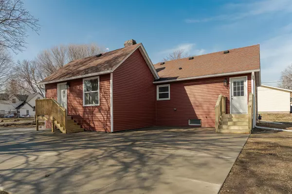 West Concord, MN 55985,116 Olive ST