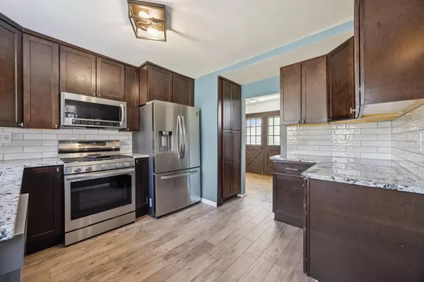 Mounds View, MN 55112,2825 County Road H