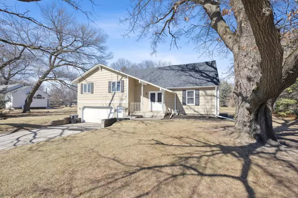 Mounds View, MN 55112,2825 County Road H