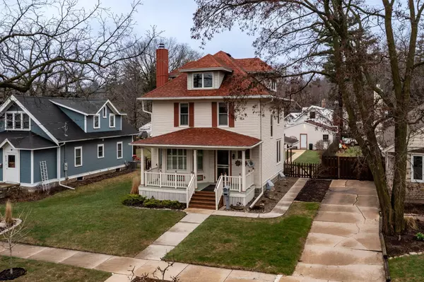 Rochester, MN 55902,833 6th AVE SW