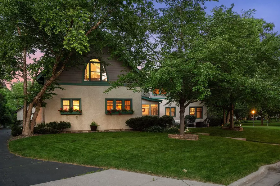 1409 Midway Pkwy, Saint Paul, MN 55108