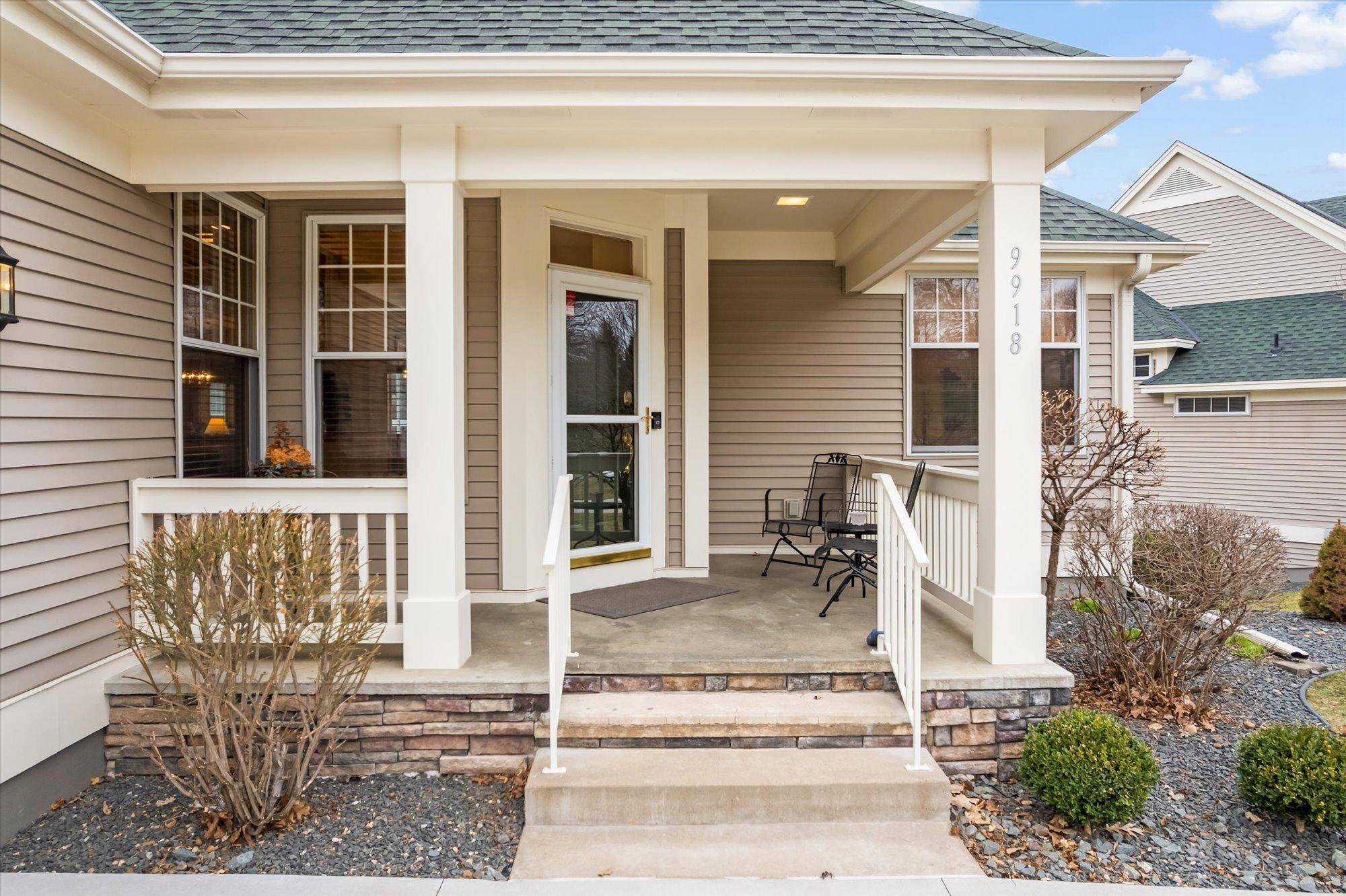 Woodbury, MN 55125,9918 Wellington LN