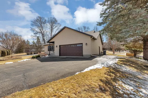 Saint Cloud, MN 56301,2218 Windsor RD